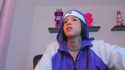 Snapshot of gangster_girl chatting on 03-11-25, 03:16 GANG online show from 03-11-25, 03:16