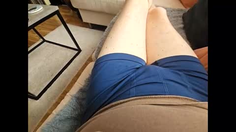 Snapshot of garbis11 chatting on 09-10-25, 02:50 garbis11 online show from 09-10-25, 02:50