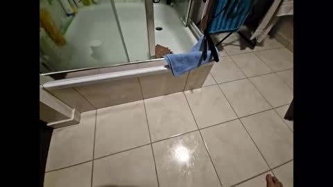 Snapshot of garbis11 chatting on 10-15-25, 02:50 garbis11 online show from 10-15-25, 02:50