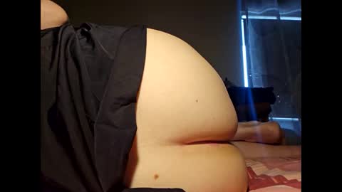 Snapshot of garbis11 chatting on 04-16-26, 03:13 garbis11 online show from 04-16-26, 03:13