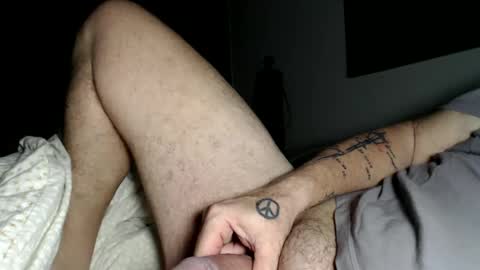 Snapshot of gardener666 chatting on 01-08-25, 04:34 Gard online show from 01-08-25, 04:34