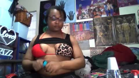 Gardenia online show from 10-19-25, 10:54