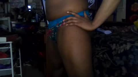 Snapshot of gardeniaspear chatting on 02-25-26, 12:37 Gardenia online show from 02-25-26, 12:37