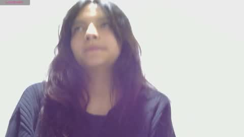 Snapshot of garou420 chatting on 12-16-25, 12:37 GAROU online show from 12-16-25, 12:37