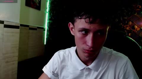 garuo_18 online show from 12-17-25, 02:06