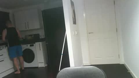 Snapshot of gary1862uk chatting on 10-17-25, 08:00 gary1862uk online show from 10-17-25, 08:00