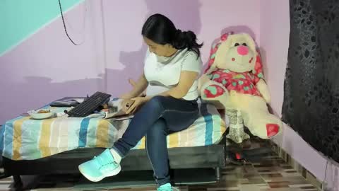 Diana online show from 03-11-25, 02:54