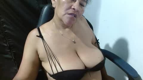 katia online show from 11-25-25, 05:29