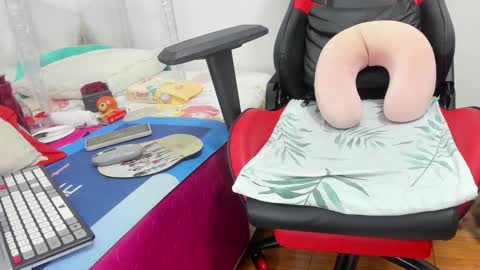 Snapshot of gatitasexy_hot_wet4u chatting on 10-18-25, 06:41 Mfe online show from 10-18-25, 06:41