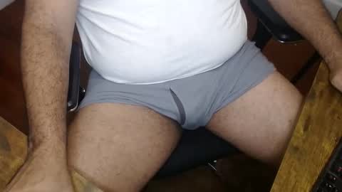 Snapshot of gato27cam chatting on 11-11-25, 05:07 Marco online show from 11-11-25, 05:07