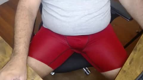 Snapshot of gato27cam chatting on 11-27-25, 06:26 Marco online show from 11-27-25, 06:26