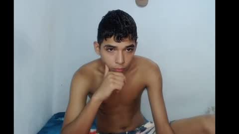 Snapshot of gato_fresa chatting on 10-19-25, 09:54 gato_fresa online show from 10-19-25, 09:54