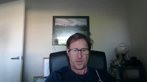 Snapshot of gatsby2025 chatting on 11-17-25, 07:52 gatsby2025 online show from 11-17-25, 07:52