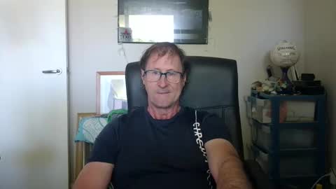 Snapshot of gatsby2025 chatting on 11-27-25, 01:29 gatsby2025 online show from 11-27-25, 01:29