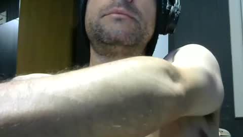 Snapshot of gauchors21 chatting on 12-21-24, 10:17 gauchors21 online show from 12-21-24, 10:17