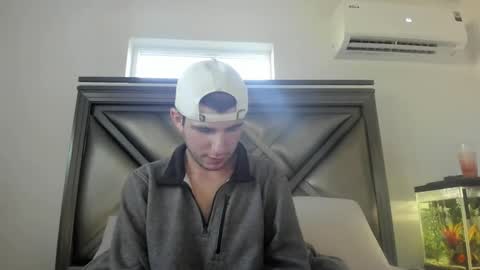 Snapshot of gayndepressed chatting on 11-05-25, 09:26 Trace online show from 11-05-25, 09:26