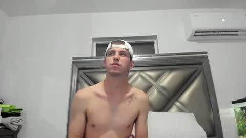 Snapshot of gayndepressed chatting on 11-14-25, 05:39 Trace online show from 11-14-25, 05:39