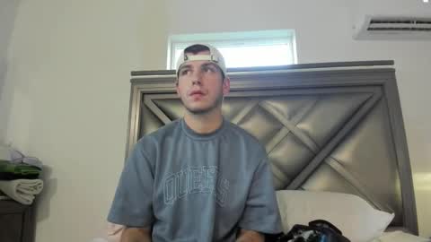 Snapshot of gayndepressed chatting on 11-16-25, 10:48 Trace online show from 11-16-25, 10:48