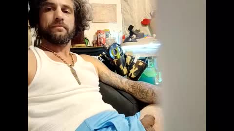 Snapshot of gboat55 chatting on 02-05-26, 02:38 gboat55 online show from 02-05-26, 02:38