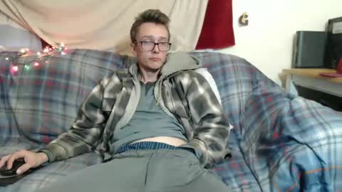 Snapshot of gdanch chatting on 01-24-25, 06:25 G online show from 01-24-25, 06:25