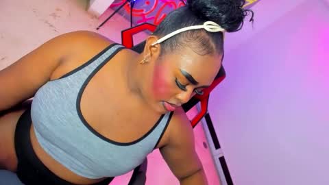 Snapshot of geanna_rose chatting on 11-14-25, 04:33 geanna_rose online show from 11-14-25, 04:33