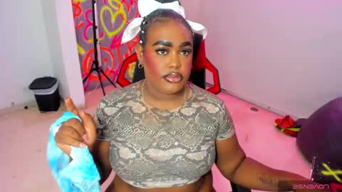 Snapshot of geanna_rose chatting on 11-19-25, 11:32 geanna_rose online show from 11-19-25, 11:32