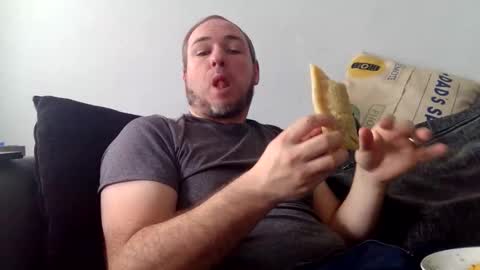 Snapshot of geddes4 chatting on 10-12-25, 10:58 SIR online show from 10-12-25, 10:58