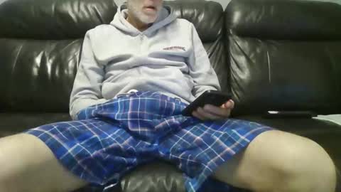 geeezer64 online show from 10-30-25, 11:49