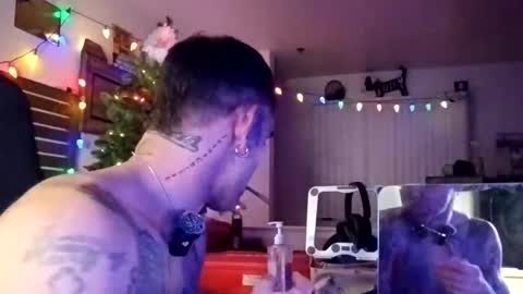 Zanecubano online show from 12-15-25, 01:21