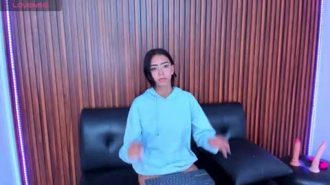 HELLEN online show from 01-14-26, 07:25