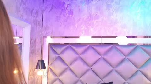 Maria  online show from 09-11-25, 03:06