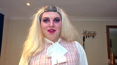 gemmaquinzel online show from 11-13-25, 03:33