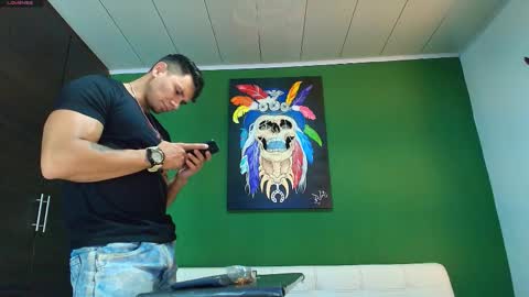 Snapshot of gendersonfit chatting on 10-08-25, 09:34 gendersonfit online show from 10-08-25, 09:34