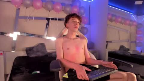 Genesis online show from 11-08-25, 04:23