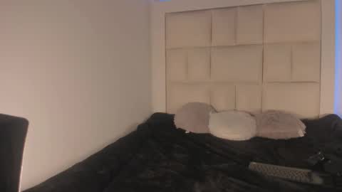 Genesis online show from 12-19-25, 04:52