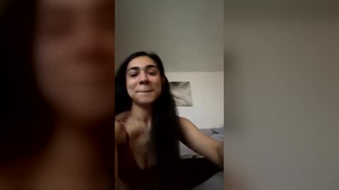 Snapshot of genesisluvv chatting on 03-01-26, 07:32 genesisluvv online show from 03-01-26, 07:32