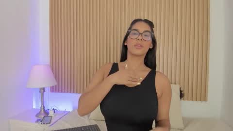     online show from 10-21-25, 10:27