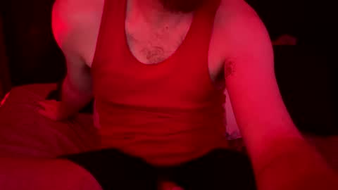 Snapshot of genitalwars chatting on 10-28-25, 05:00 genitalwars online show from 10-28-25, 05:00