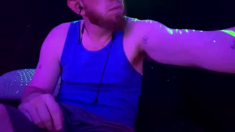 Snapshot of genitalwars chatting on 11-16-25, 06:19 genitalwars online show from 11-16-25, 06:19