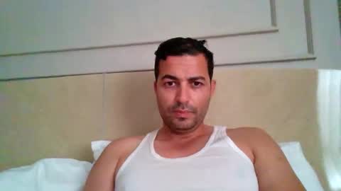 Snapshot of genteldevil chatting on 10-18-25, 10:27 genteldevil online show from 10-18-25, 10:27