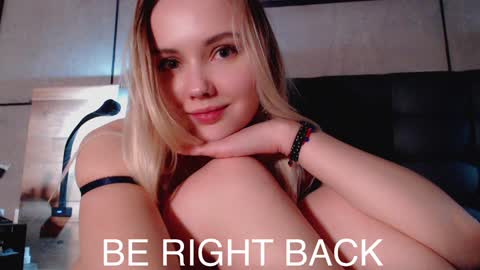 Snapshot of gentleflower23 chatting on 12-06-24, 03:41 Tanya online show from 12-06-24, 03:41