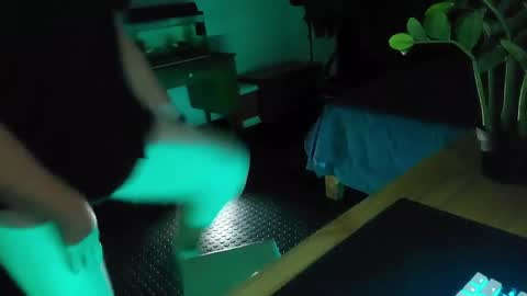 Gentleman online show from 04-07-26, 01:11