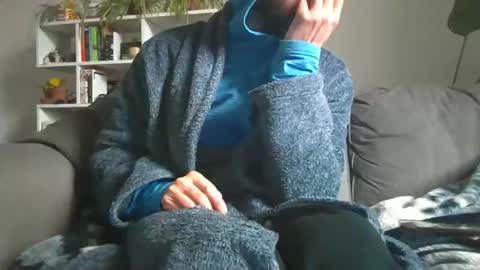 Snapshot of geon2xx chatting on 11-14-25, 08:46 Geon online show from 11-14-25, 08:46