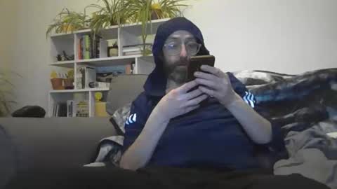 Snapshot of geon2xx chatting on 11-29-25, 07:00 Geon online show from 11-29-25, 07:00