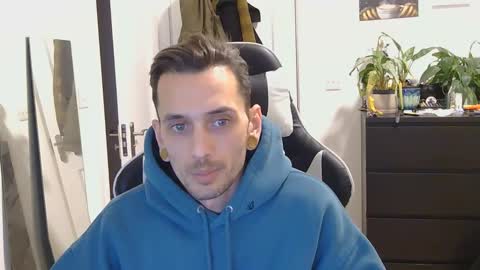 georgek0011 online show from 01-05-26, 11:19