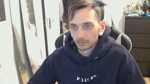 georgek0011 online show from 02-11-26, 11:54