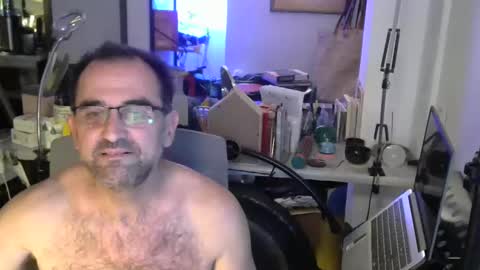 Snapshot of georgempt chatting on 01-04-25, 12:59 georgempt online show from 01-04-25, 12:59