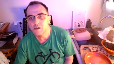 Snapshot of georgempt chatting on 02-12-25, 02:54 georgempt online show from 02-12-25, 02:54