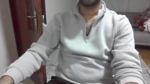 Snapshot of georgexxx63 chatting on 02-06-25, 12:00 Murat online show from 02-06-25, 12:00
