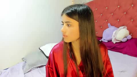 Snapshot of georgia_oli chatting on 12-03-24, 05:12 georgia_oli online show from 12-03-24, 05:12